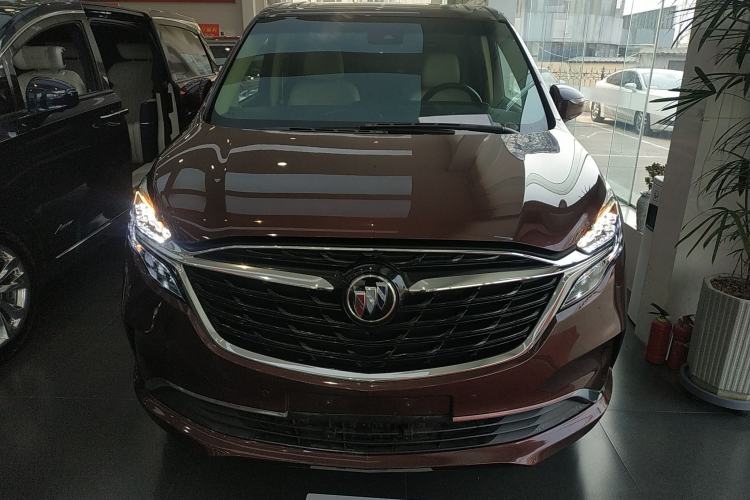 Used Buick GL8 2022 ES Landtrek 653T Luxury Edition
