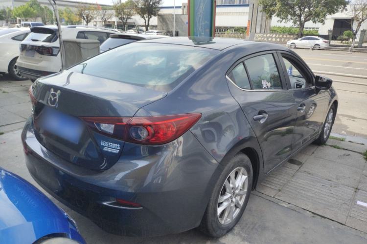 Used Mazda 3 Axela 2014 Sedan 1.5L Automatic Comfort Model Rear Right 45 Deg