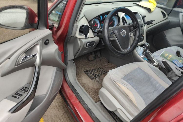 Used Buick GT 2013 XT 1.6L Automatic Fashion Edition