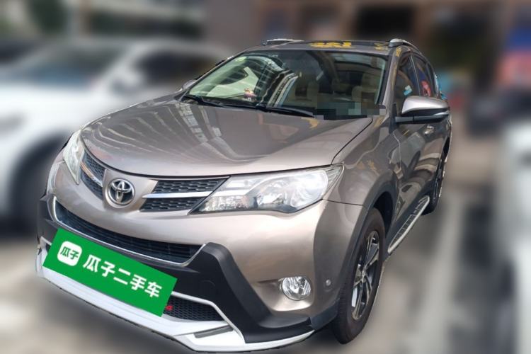 Used Toyota RAV4 2015 2.0L CVT Two-Wheel Drive Fashion Edition