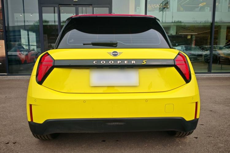 Used MINI Electric MINI COOPER 2024 452km COOPER SE Artist