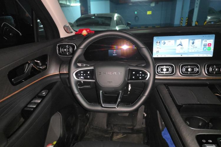 Used Chery Tiggo 9 2025 2.0T Dual-Clutch Two-Wheel Drive Comfort Edition 5 Seats