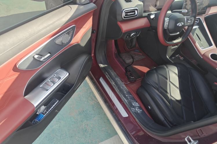 Used Chery Fengyun Fulwin A9L 2025 Model, Four-Wheel Drive High-Energy Peak Edition Driver Seat