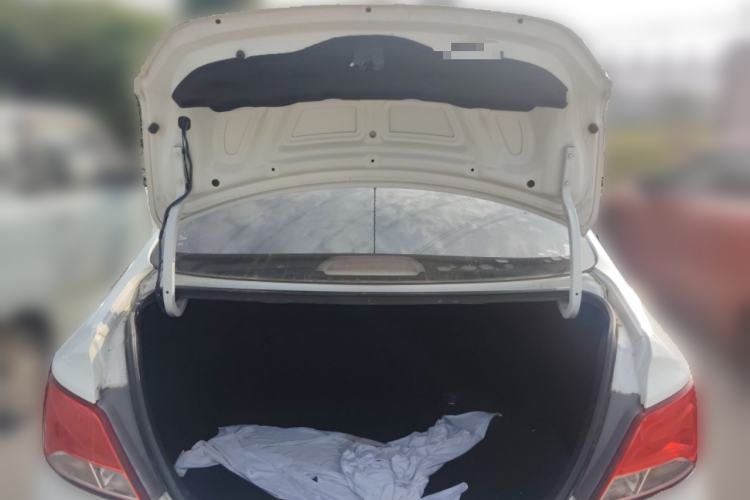 Used Hyundai Verna (older generation) 2014 1.4L Manual Smart GLS Trim
