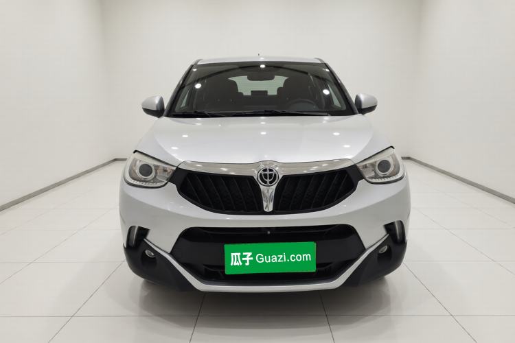 Used Brilliance V3 2015 1.5T Manual Urban Model Exterior 1