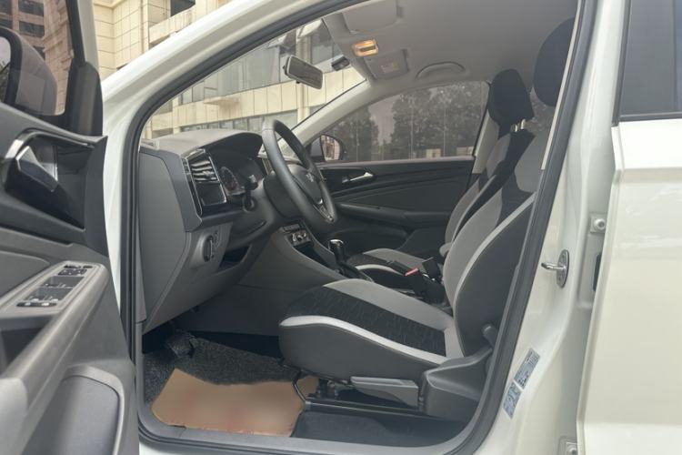 Used Jetta VS5 2019 280TSI Automatic Trend Model Interior 1