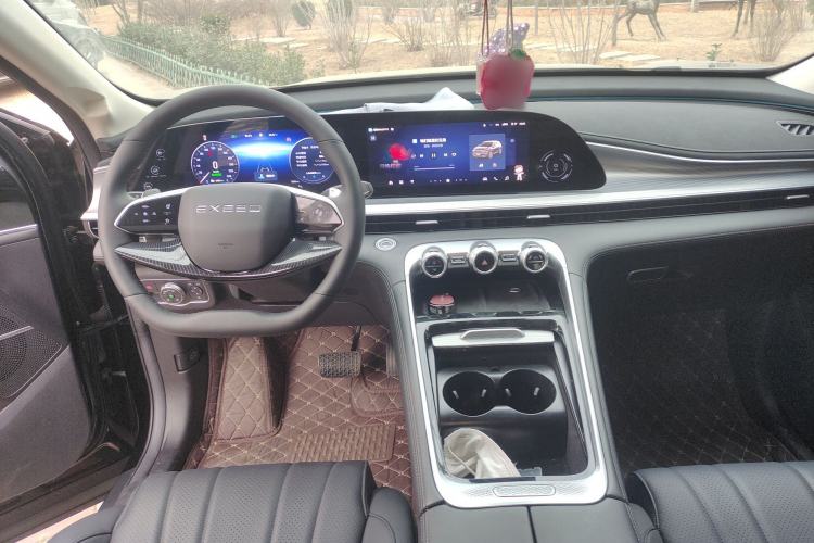 Used EXEED Lingyun 2025 Model 300T Two-Wheel-Drive Moonlit Night Edition