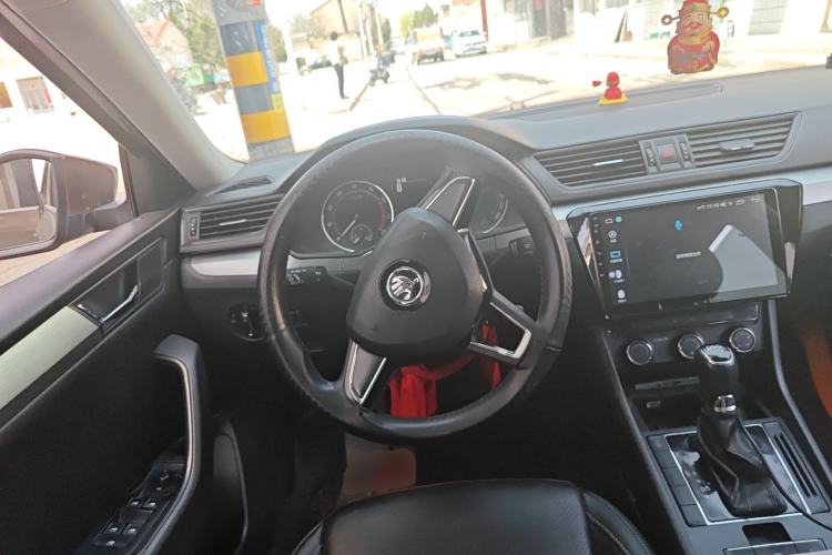 Used Skoda Superb 2016 TSI280 DSG Advanced Edition
