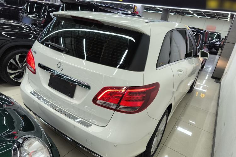 Used Mercedes-Benz B-Class 2017 B 200 Sport Edition