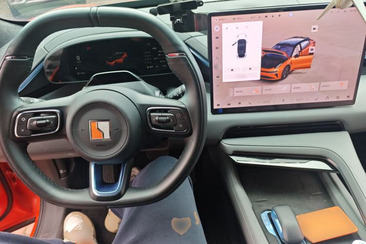 Used Zeekr 001 2024 WE Edition 95 kWh All-Wheel Drive Center Console