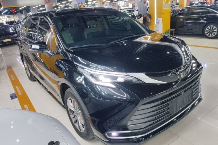 Used Toyota SIENNA 2024 2.5L Hybrid Four-Wheel Drive Prestige Edition