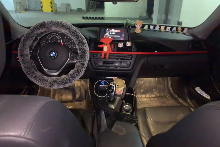 Used BMW 3 Series GT 2014 320i Leading Model
