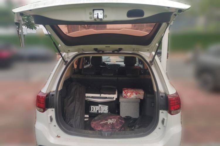 Used Mitsubishi Outlander 2019 2.0L Two-Wheel Drive Comfort Edition 5 Seats China V Standard