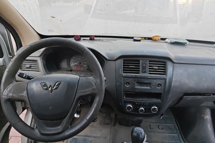 Used Wuling Rongguang 2015 1.2L S Base Model CNG