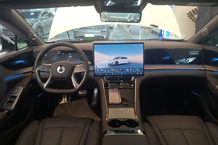 Used Denza Z9 2024 1100 km All-Wheel-Drive Ultra Version
