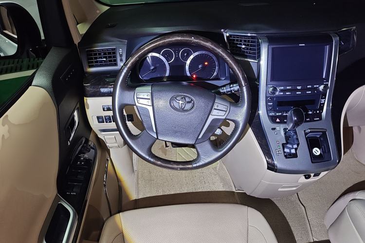 Used Toyota Alphard 2012 3.5L Luxury Edition