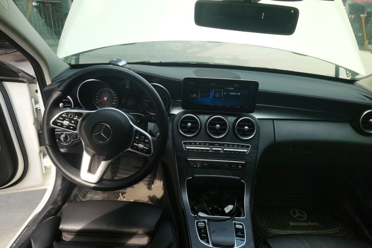 Used Mercedes-Benz C-Class 2019 C 260 L Sport Edition Center Console