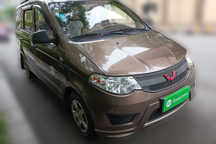 Used Wuling Hongguang 2016 1.5L S Comfort Version Front Right 45 Deg