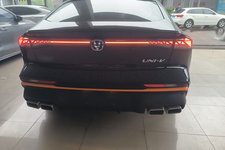 Used CHANGAN UNI-V 2024 1.5T Prestige Sport Edition
