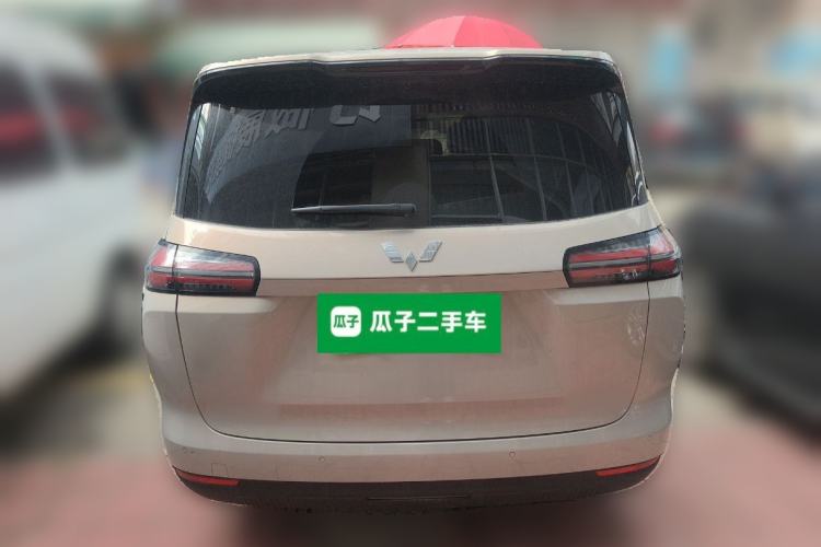 Used Wuling Starlight 730 2025 Model Pure Electric 500km Luxury Edition
