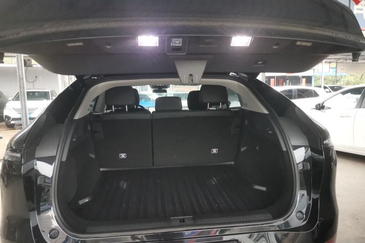 Used XPeng G6 2023 580 Long-Range Pro Trunk