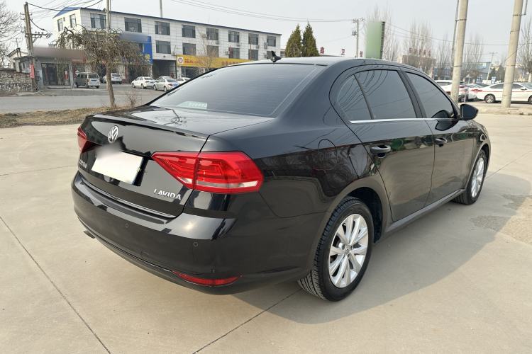 Used Volkswagen Lavida 2017 1.6L Manual Comfort Edition