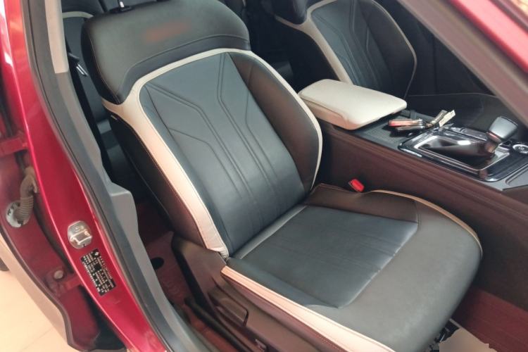 Used Baojun RC-6 2019 1.5T CVT 24-Hour Online Prestige Edition Right Front Seat