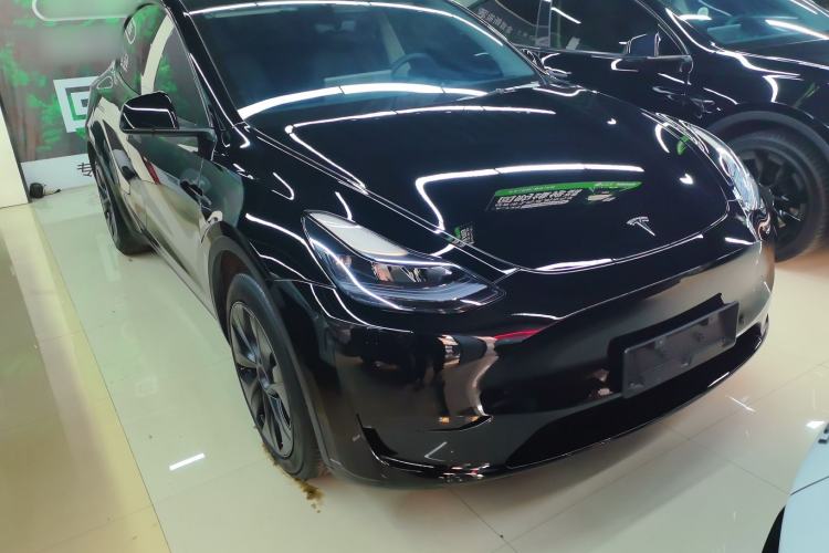 Used Tesla Model Y 2023 Rear-Wheel-Drive Version
