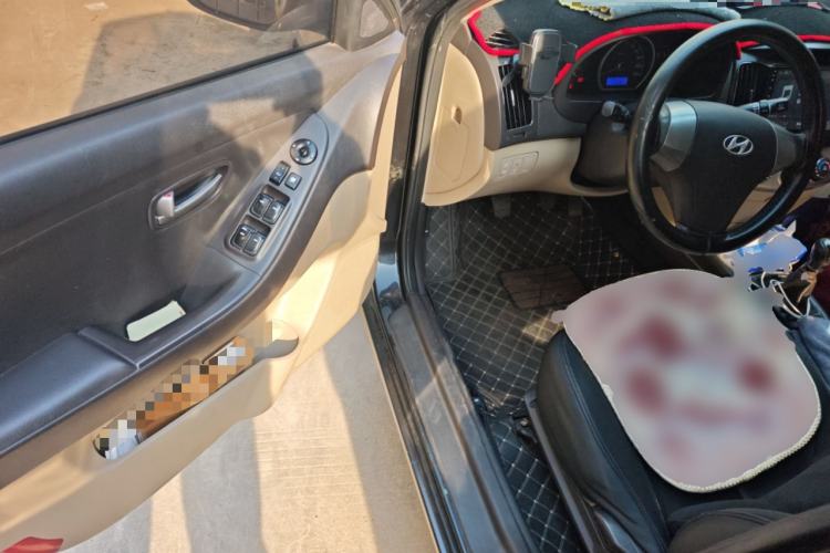 Used Hyundai Celesta 2011 1.6L Manual Comfort Edition