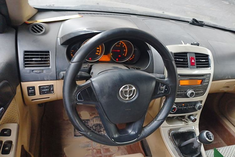 Used Brilliance H330 2013 1.5L Manual Luxury Model Steering Wheel