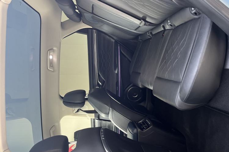 Used VOYAH FREE 2021 Four-Wheel Drive Standard Range-Extended Exclusive Luxury Package
