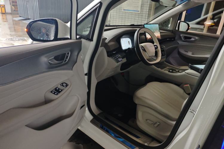 Used Roewe iMAX8 New Energy 2025 1.5T DMH Lu Zun Deluxe Edition Driver Seat