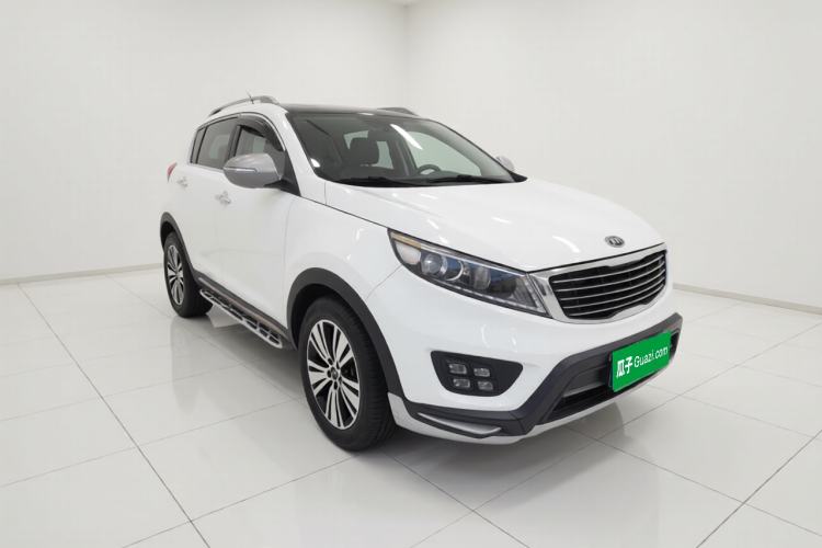 Used Kia Sportage R 2016 2.0L Automatic Two-Wheel Drive DLX Exterior 2