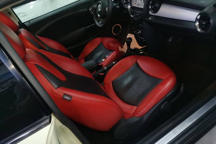 Used MINI MINI 2013 1.6L ONE Limited Edition Third Version