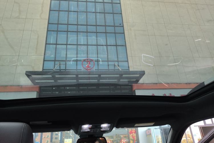 Used Land X7 2015 2.0T Panoramic Prestige Edition