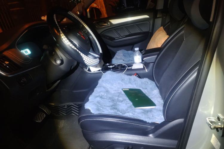 Used Roewe RX5 New Energy 2017 ERX5 EV400 Electric Internet Supreme Edition