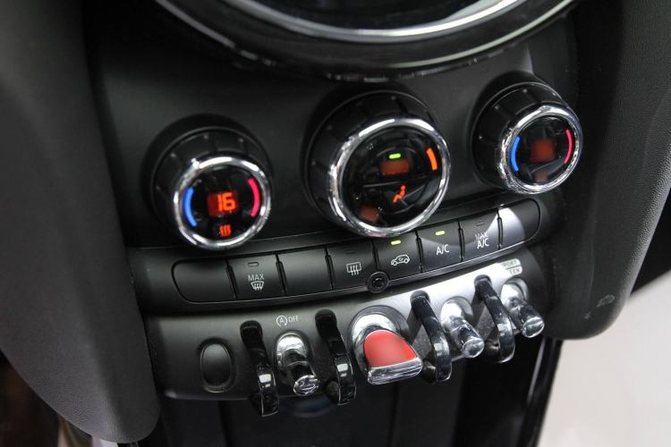 Used MINI MINI 2022 1.5T COOPER Artist