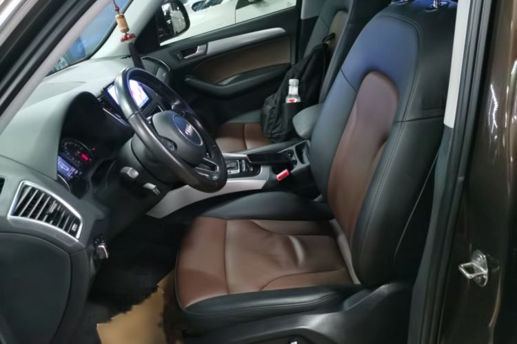 Used Audi Q5 2016 40 TFSI Technology Edition Left Front Seat