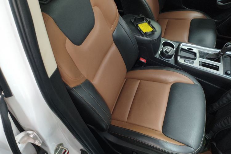 Used Geely Auto Vision X6 2016 1.3T CVT Flagship Model
