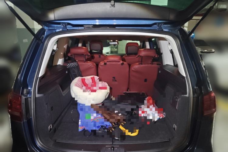 Used Volkswagen Sharan 2016 380TSI Clear Blue Limited Edition
