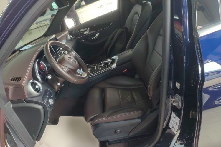 Used Mercedes-Benz GLC 2018 GLC 260 4MATIC Luxury Model
