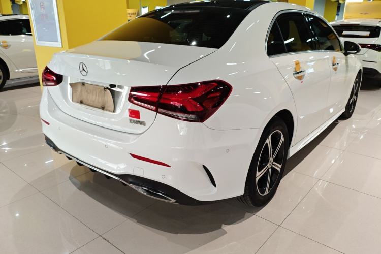 Used Mercedes-Benz A-Class 2022 Revised Version A 200 L Sport Sedan Fashionable Style Rear Right 45 Deg