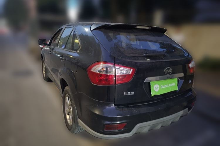 Used BYD S6 2013 Jingyue Edition 2.0L Manual Luxury Model 5 Seats
