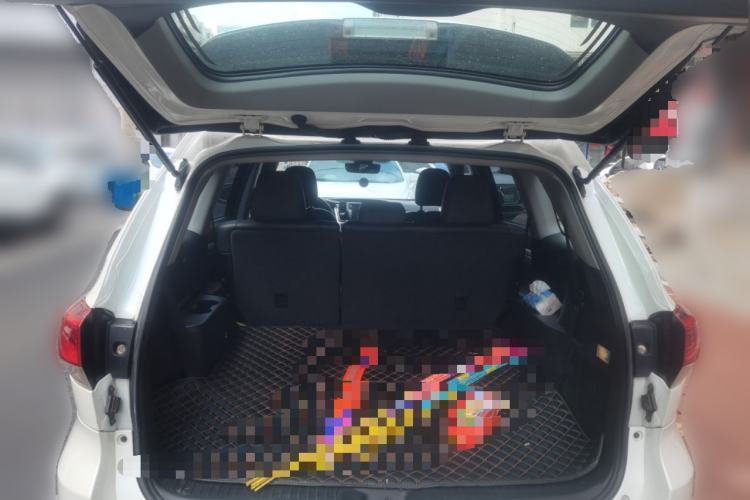 Used Toyota Highlander 2018 2.0T Four-Wheel Drive Luxury Edition 7 Seats China V Emission Standard