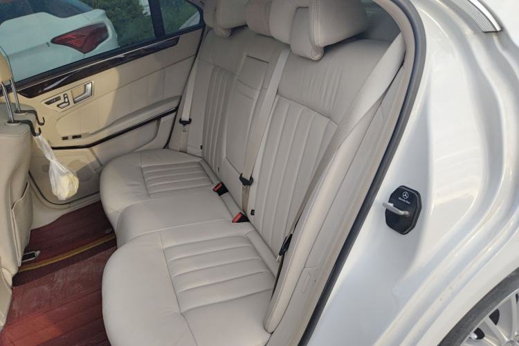 Used Mercedes-Benz E-Class 2014 Facelifted E 260 L Luxury Edition Left Rear Seat