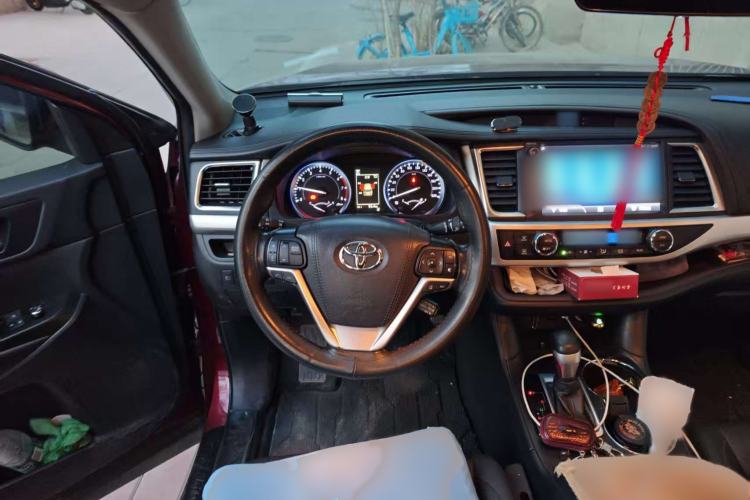 Used Toyota Highlander 2018 2.0T Four-Wheel Drive Luxury Version 7 Seats China VI Standard
