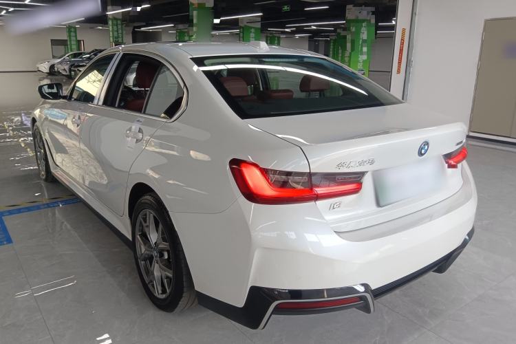 Used BMW i3 2024 eDrive 35 L
