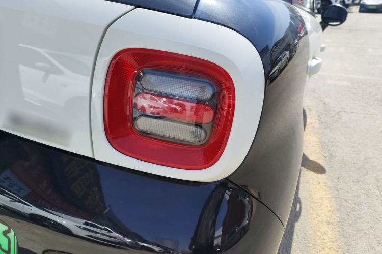 Used ORA Black Cat 2019 351 km Family Edition