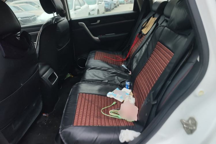 Used Haval H6 2015 Sport Edition 1.5T Automatic Two-Wheel Drive Luxury Model Left Rear Seat