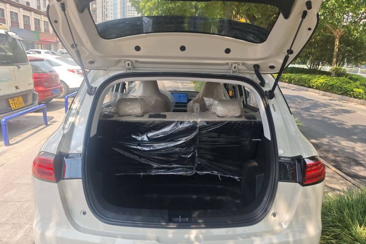 Used Wuling Bingo PLUS 2024 330 km Range Five-Seater Version